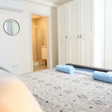 Apartament Penthouse With Terrace In Malta