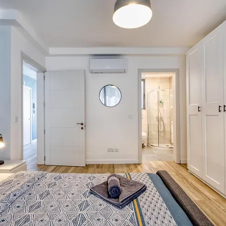 Penthouse With Terrace In Malta Apartament *