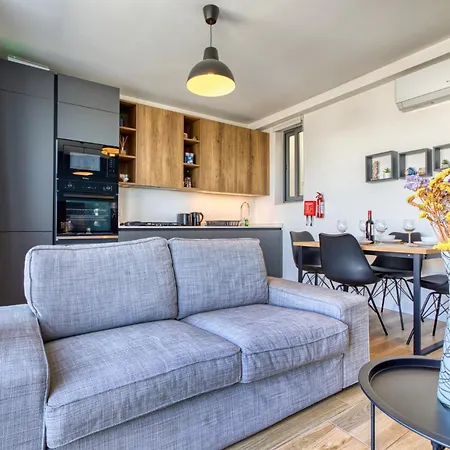 Penthouse With Terrace In Malta Apartament Mellieħa