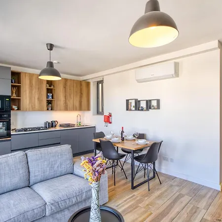 Apartament Penthouse With Terrace In Malta