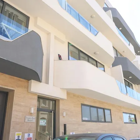 Apartment Penthouse With Terrace In Malta Mellieha