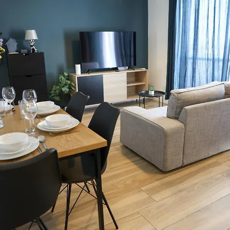 Penthouse With Terrace In Malta