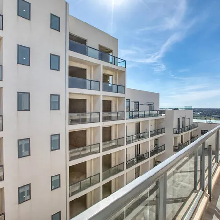 Penthouse With Terrace In Malta Appartement *