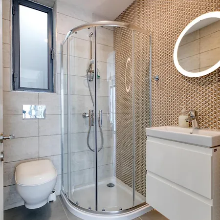 Penthouse With Terrace In Malta