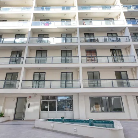 Penthouse With Terrace In Malta Mellieħa