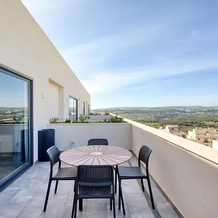 Apartment Penthouse With Terrace In Malta